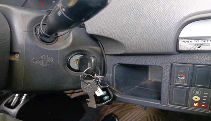 2012 Maruti Wagon R 1.0 LXI CNG, CNG, Manual, 83,035 km, interior