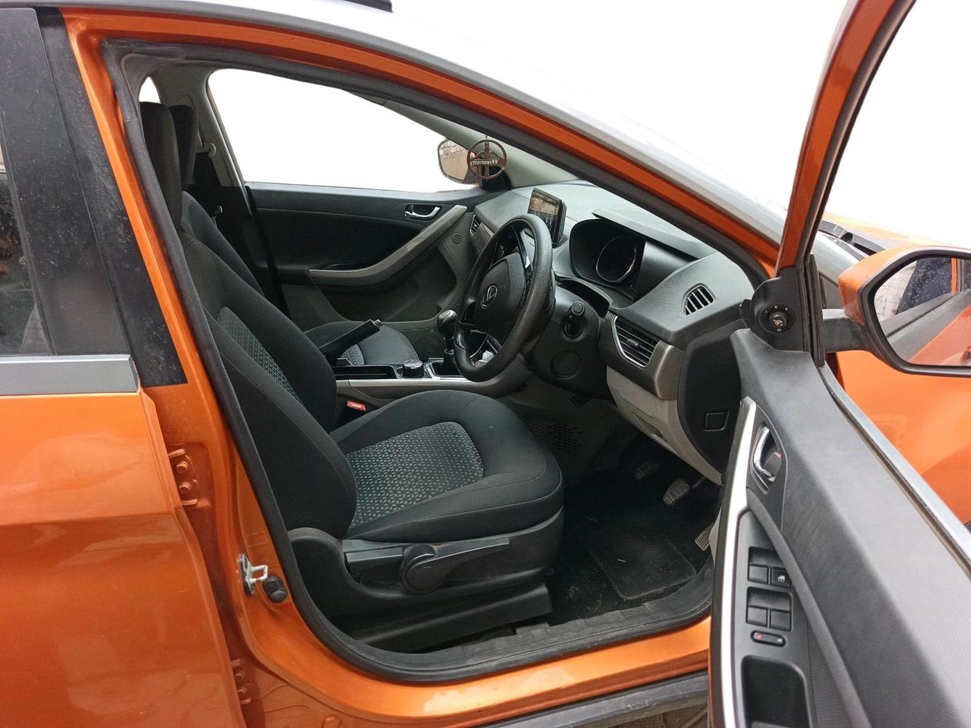 2019 Tata NEXON XZ PLUS PETROL DUAL TONE, Petrol, Manual, 17,930 km, interior