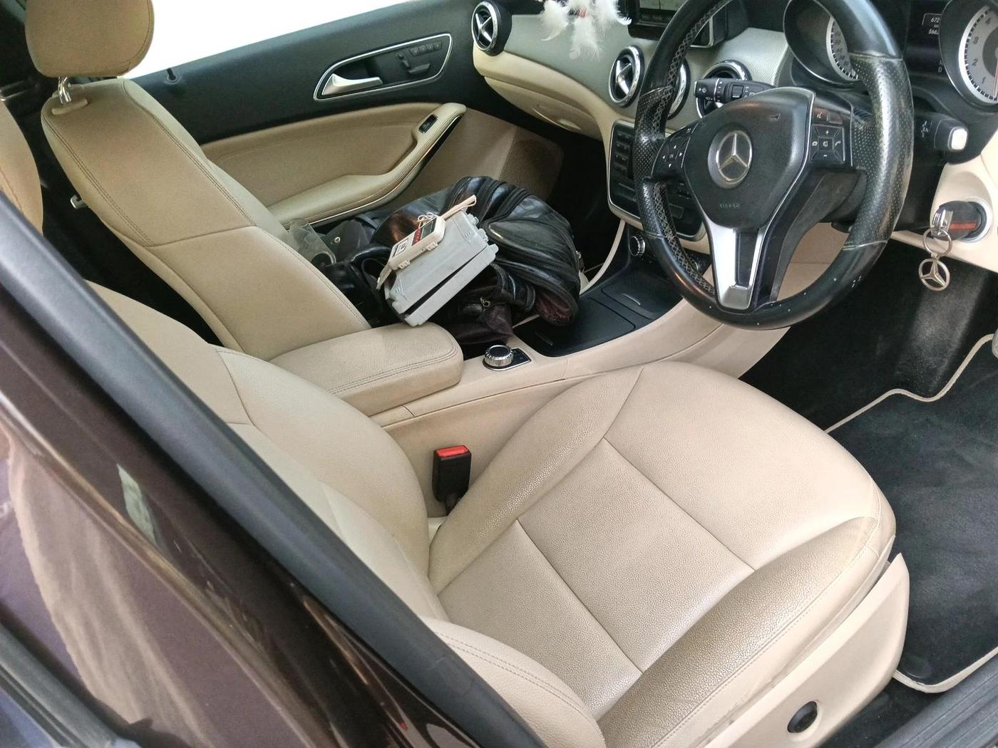 2014 Mercedes Benz C Class 200 K CLASSIC, Petrol, Automatic, 56,628 km, interior