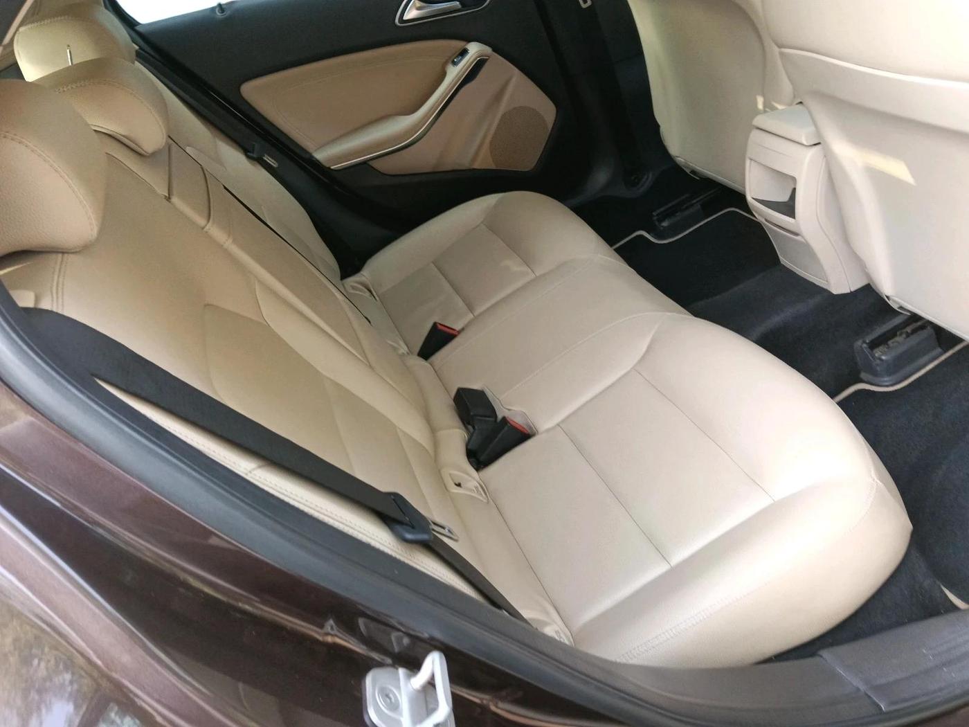 2014 Mercedes Benz C Class 200 K CLASSIC, Petrol, Automatic, 56,628 km, interior