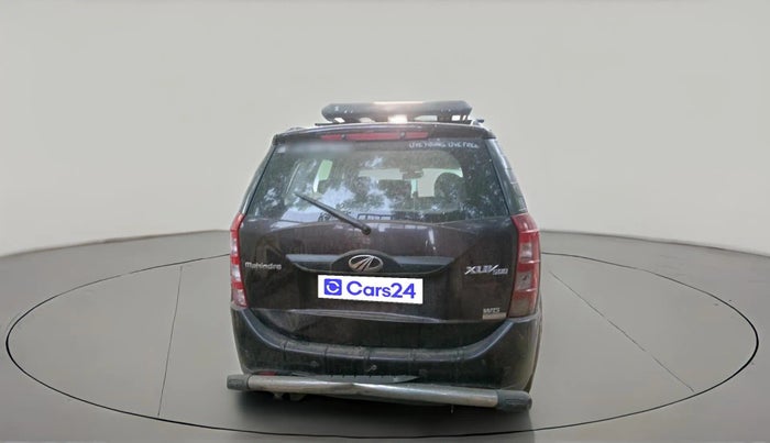 2017 Mahindra XUV500 W6 AT 1.99, Diesel, Automatic, 1,44,693 km, exterior