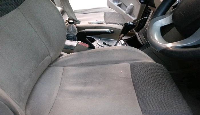 2017 Mahindra XUV500 W6 AT 1.99, Diesel, Automatic, 1,44,693 km, interior