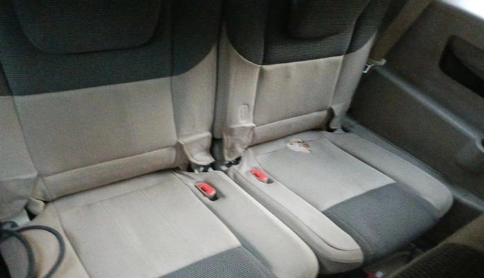 2017 Mahindra XUV500 W6 AT 1.99, Diesel, Automatic, 1,44,693 km, interior