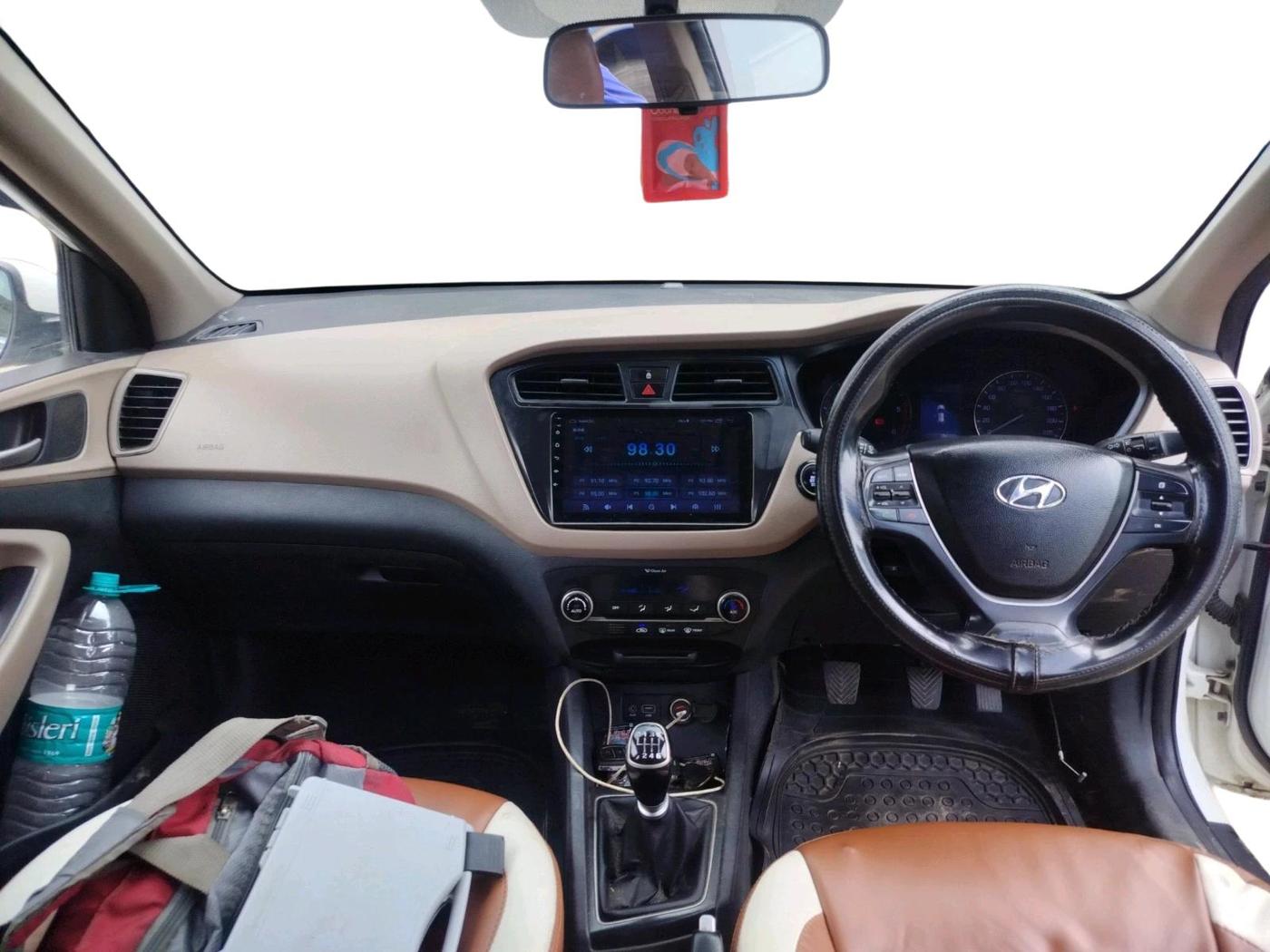 2016 Hyundai Elite i20 ASTA 1.4 CRDI (O), Diesel, Manual, 1,56,173 km, interior