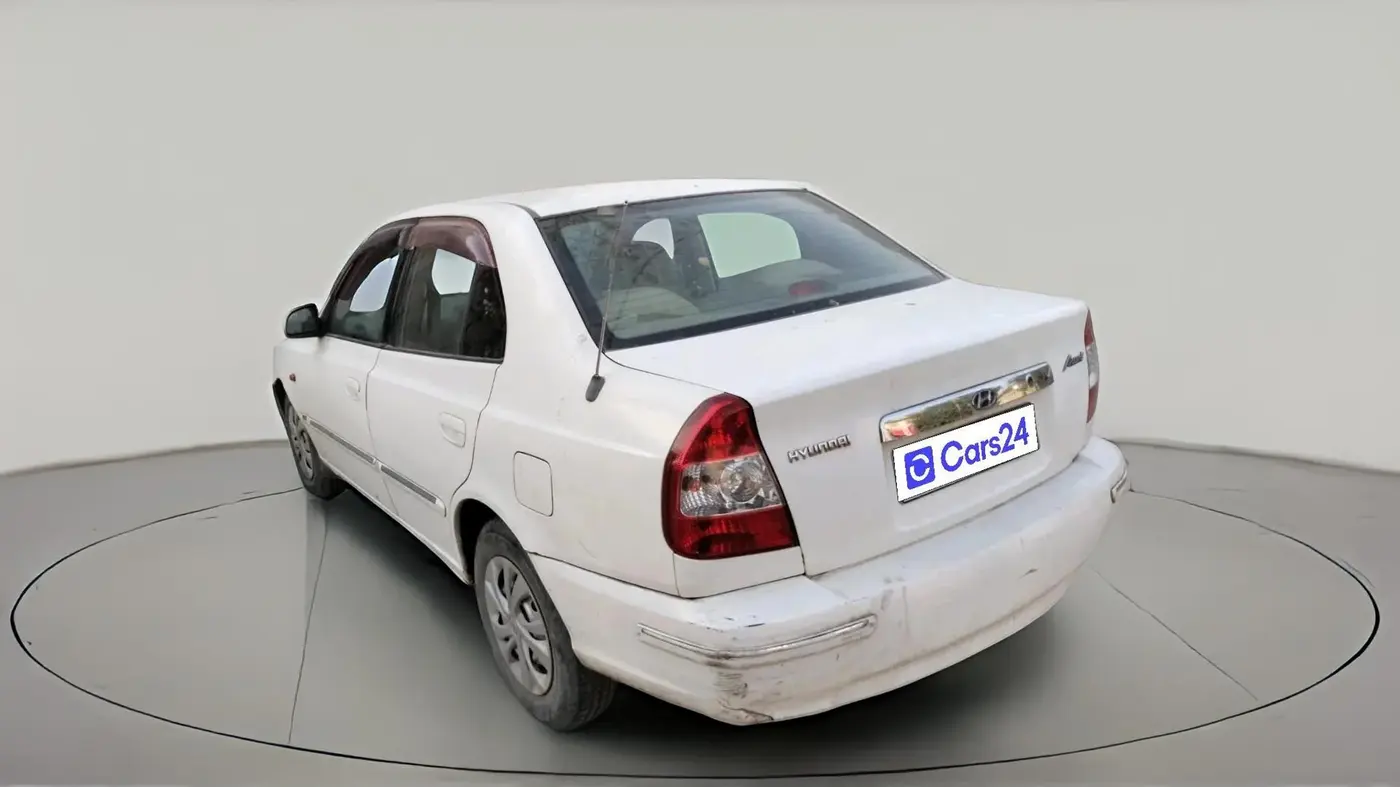 2011 Hyundai Accent EXECUTIVE, CNG, Manual, 90,118 km, exterior