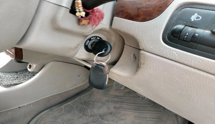 2011 Hyundai Accent EXECUTIVE, CNG, Manual, 90,118 km, interior