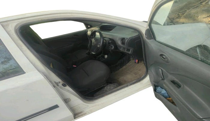 2015 Toyota Etios G, CNG, Manual, 70,471 km, interior