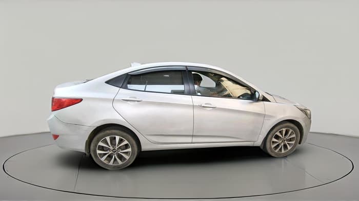2016 Hyundai Verna FLUIDIC 4S 1.6 VTVT SX, CNG, Manual, 71,773 km, exterior