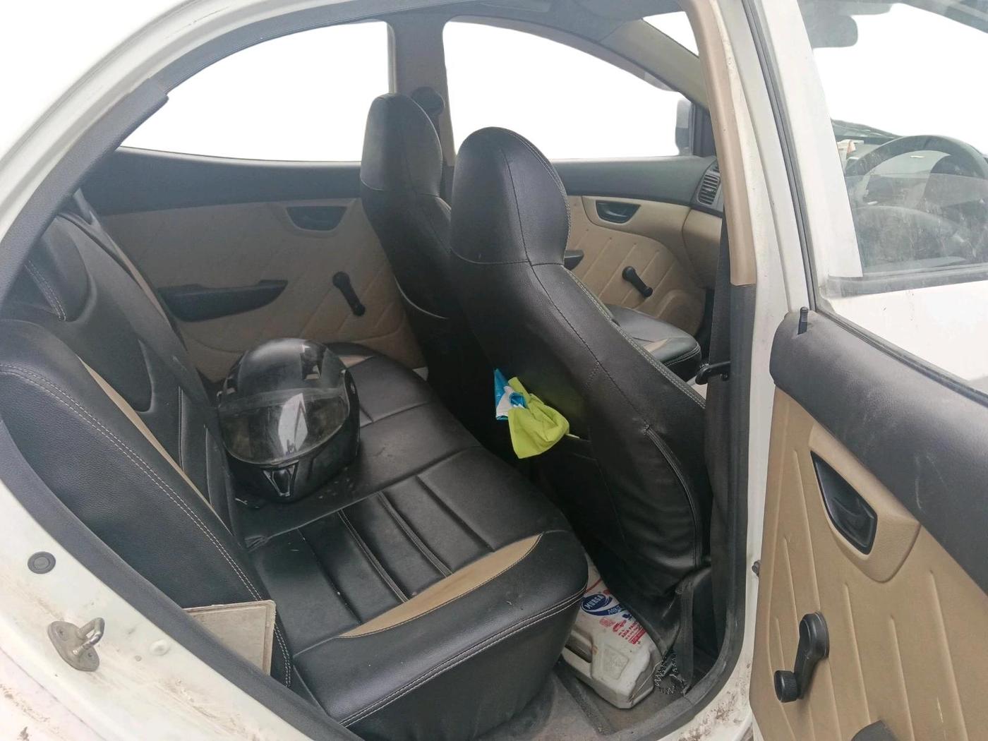 2012 Hyundai Eon D-LITE+, CNG, Manual, 1,10,564 km, interior