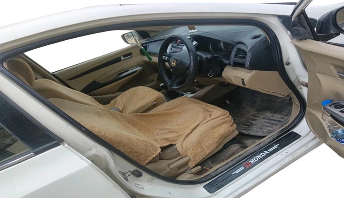 2011 Honda City 1.5L I-VTEC V MT, Petrol, Manual, 1,04,727 km, interior