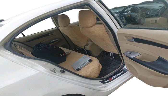 2011 Honda City 1.5L I-VTEC V MT, Petrol, Manual, 1,04,727 km, interior