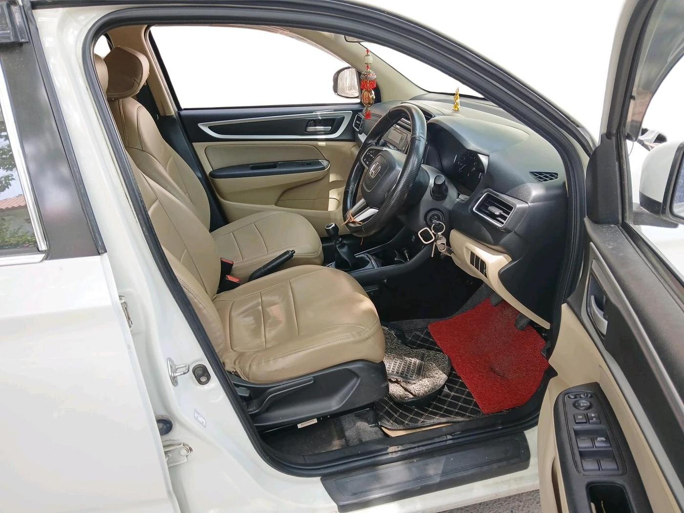 2022 Honda Amaze 1.2L I-VTEC S, Petrol, Manual, 73,978 km, interior