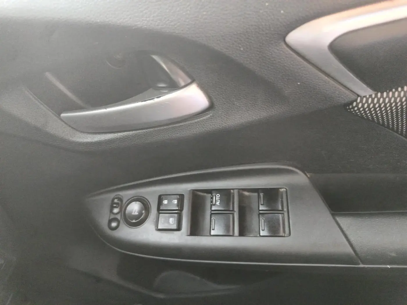 2017 Honda WR-V 1.5L I-DTEC VX MT, Diesel, Manual, 69,076 km, interior