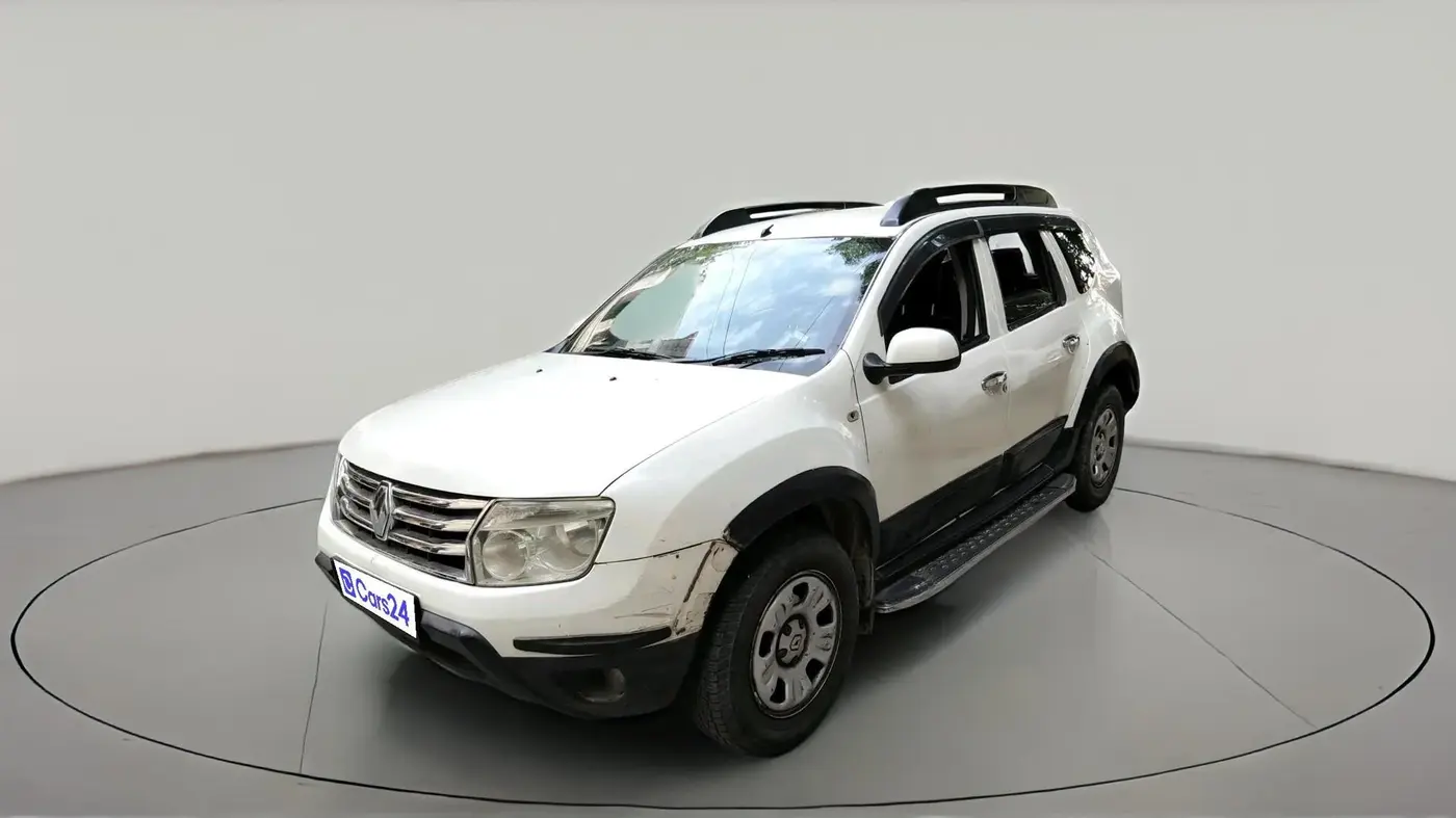 2014 Renault Duster RXL PETROL, CNG, Manual, 72,777 km, exterior