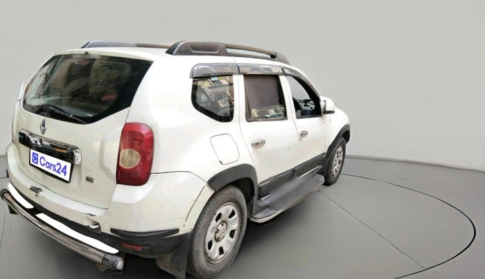 2014 Renault Duster RXL PETROL, CNG, Manual, 72,777 km, exterior