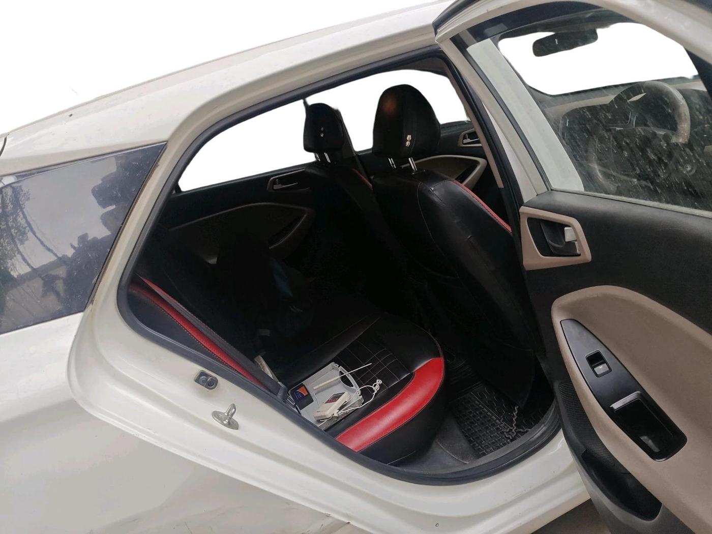 2018 Hyundai Elite i20 ASTA 1.2, Petrol, Manual, 81,576 km, interior