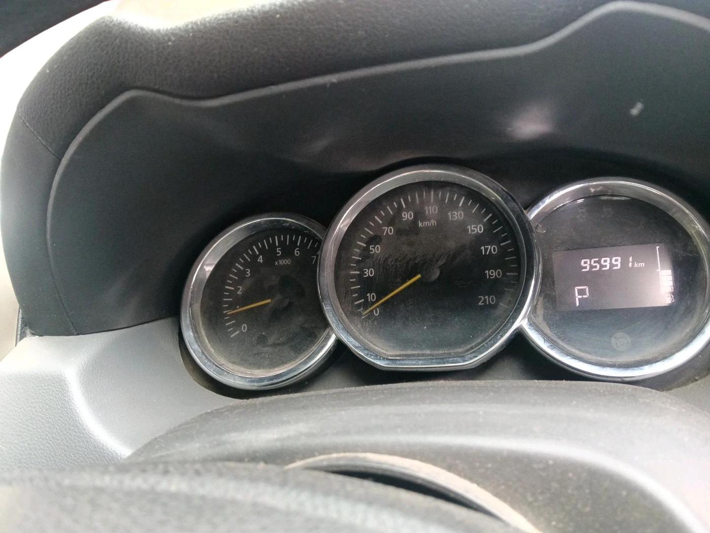 2017 Renault Duster RXS CVT, CNG, Automatic, 95,991 km, interior