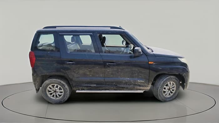 2017 Mahindra TUV300 T8, Diesel, Manual, 93,040 km, exterior