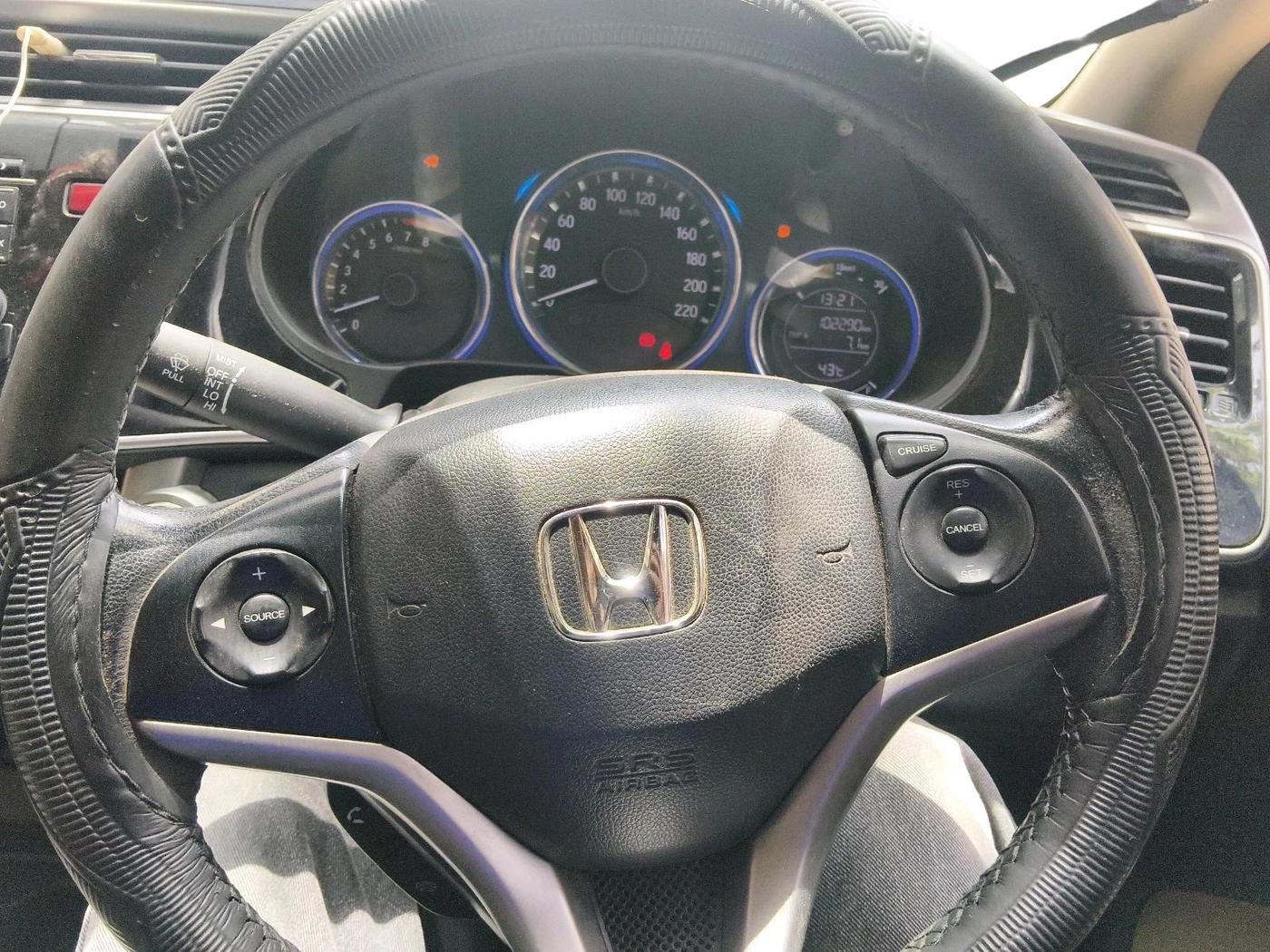 2015 Honda City 1.5L I-VTEC VX, Petrol, Manual, 1,02,290 km, interior