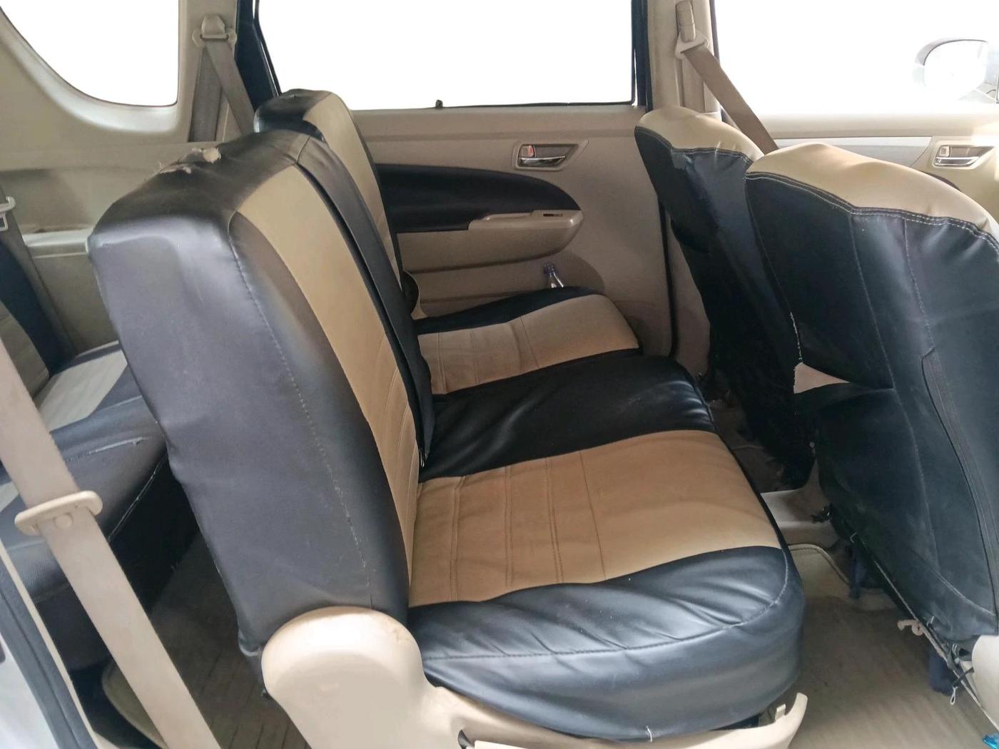 2013 Maruti Ertiga VXI, CNG, Manual, 1,26,117 km, interior