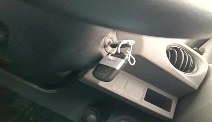 2011 Toyota Etios G, Petrol, Manual, 49,000 km, interior