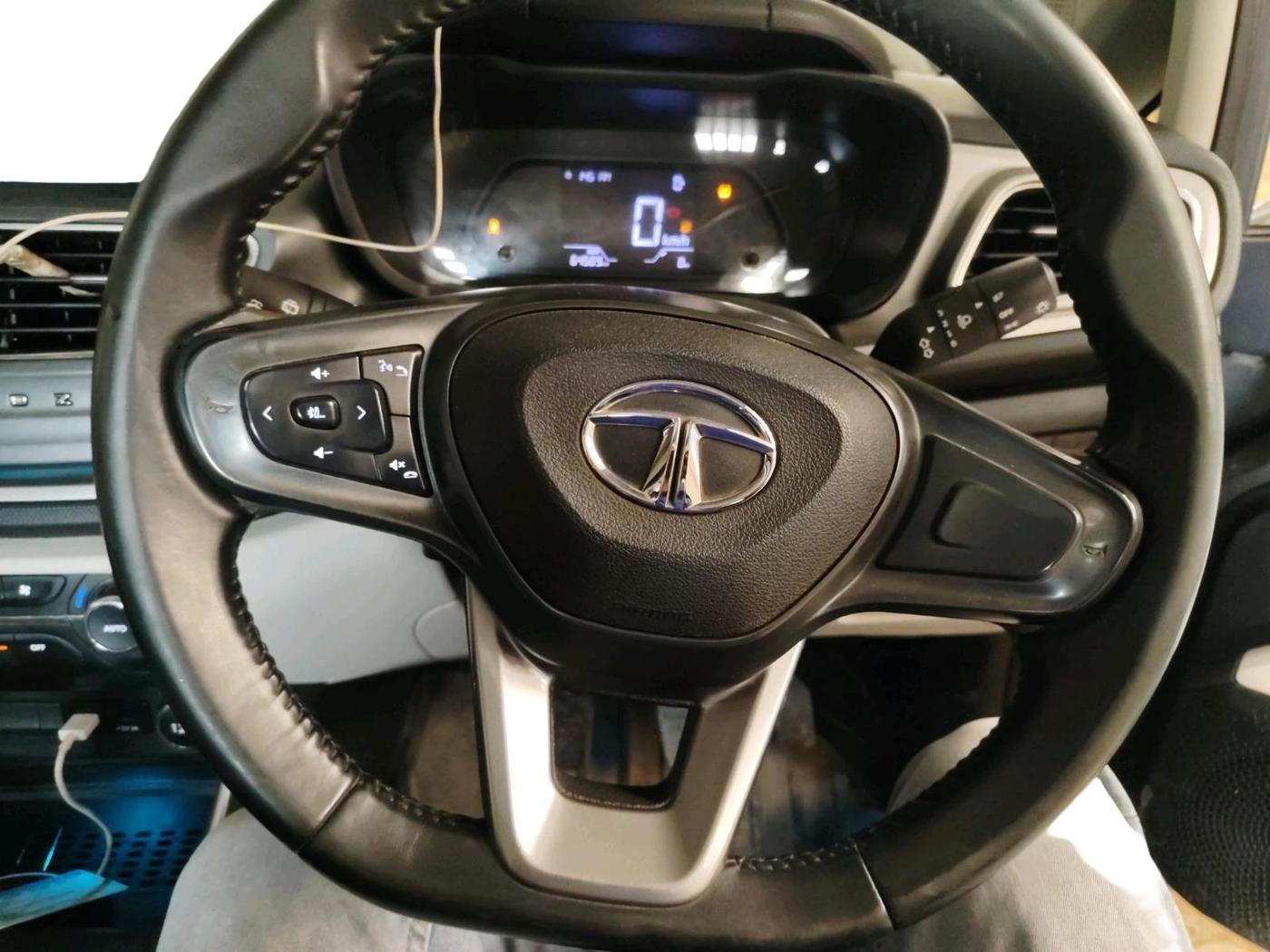 2023 Tata ALTROZ XZ PLUS SUNROOF CNG, CNG, Manual, 64,589 km, interior