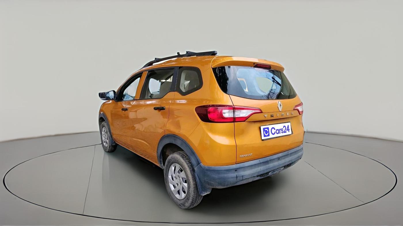 2022 Renault TRIBER RXL MT, Petrol, Manual, 56,366 km, exterior