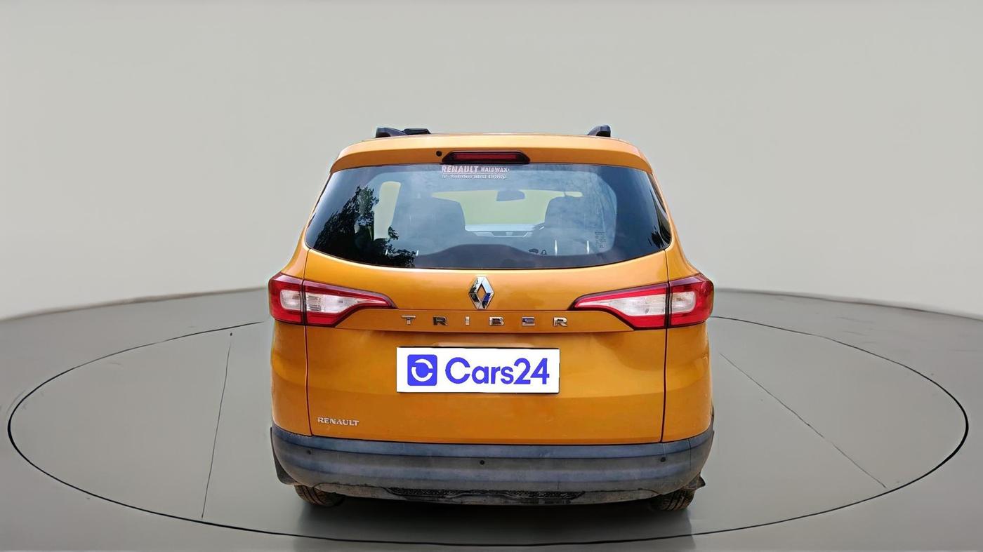 2022 Renault TRIBER RXL MT, Petrol, Manual, 56,366 km, exterior