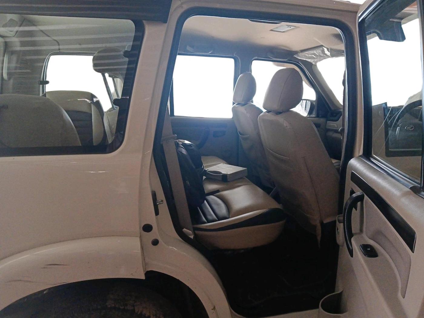 2020 Mahindra Scorpio S5, Diesel, Manual, 54,256 km, interior