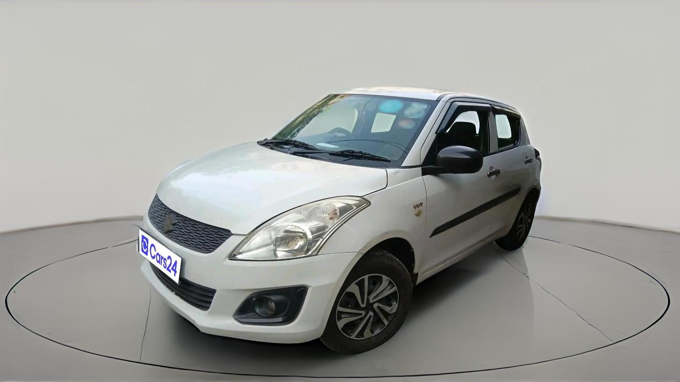 2015 Maruti Swift LXI (O), CNG, Manual, 1,44,673 km, exterior