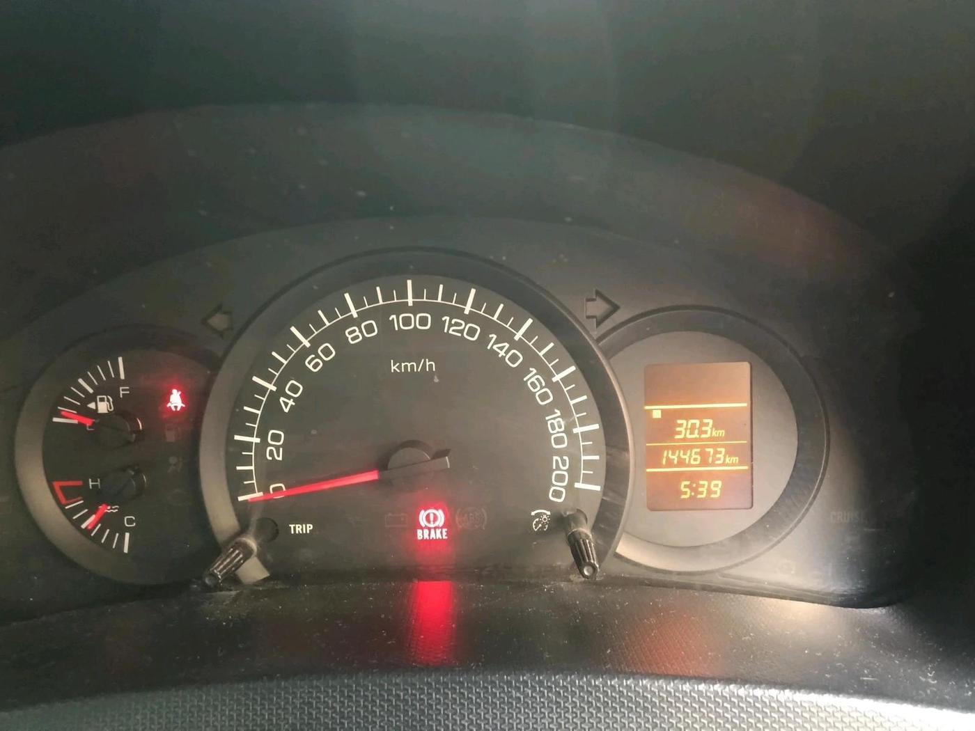 2015 Maruti Swift LXI (O), CNG, Manual, 1,44,673 km, interior