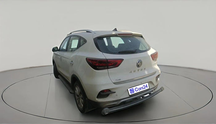 2024 MG ASTOR Select 1.5 MT (Ivory), Petrol, Manual, 6,520 km, exterior