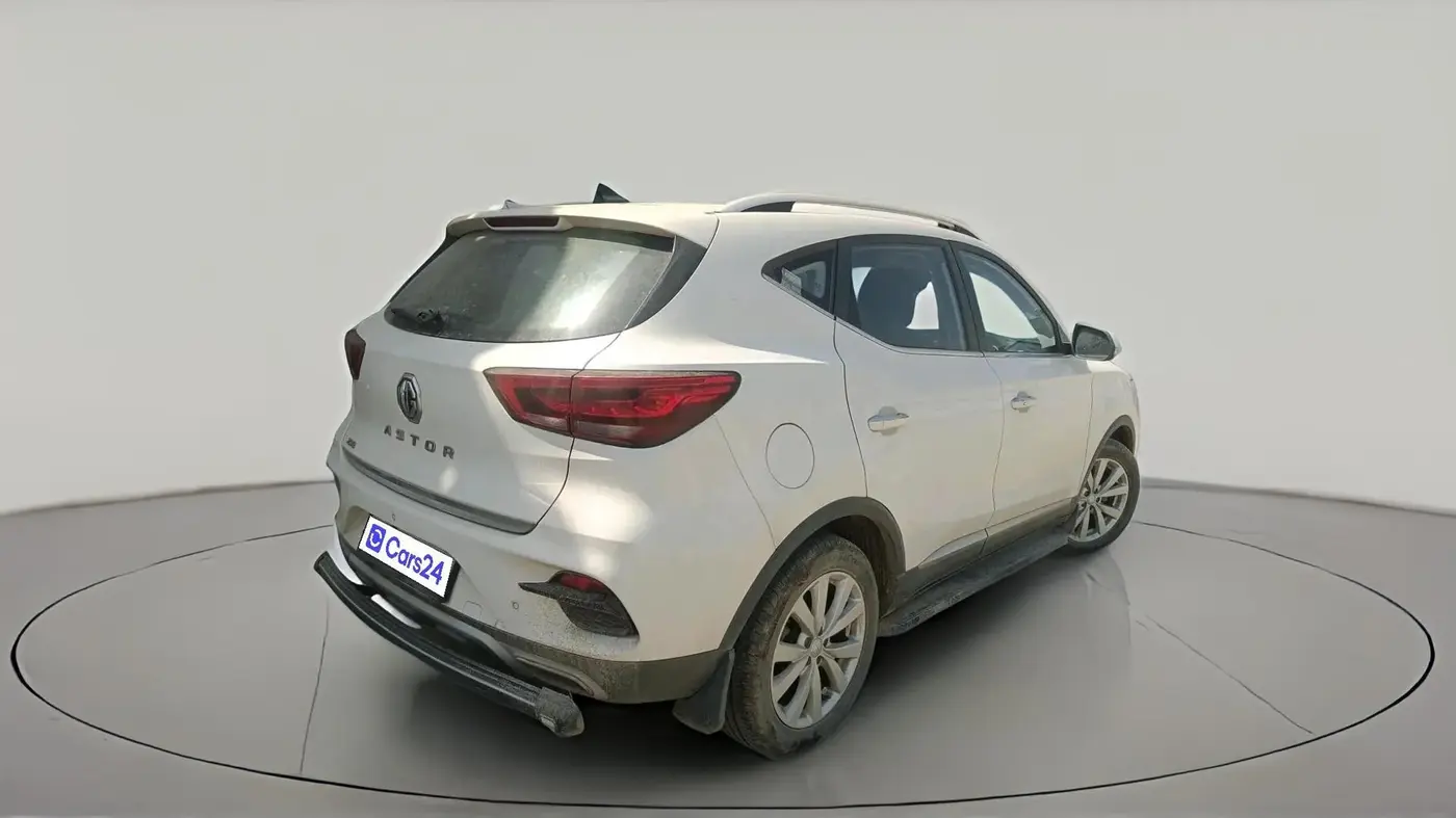 2024 MG ASTOR Select 1.5 MT (Ivory), Petrol, Manual, 6,520 km, exterior
