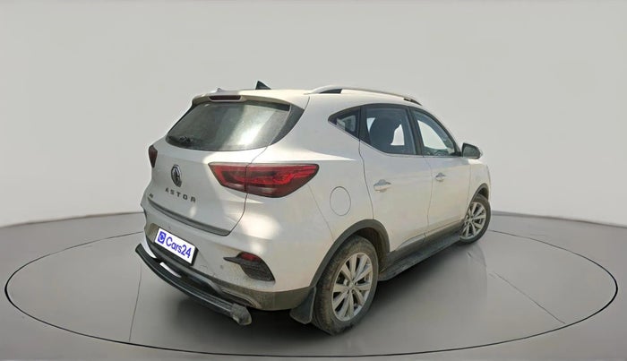 2024 MG ASTOR Select 1.5 MT (Ivory), Petrol, Manual, 6,520 km, exterior
