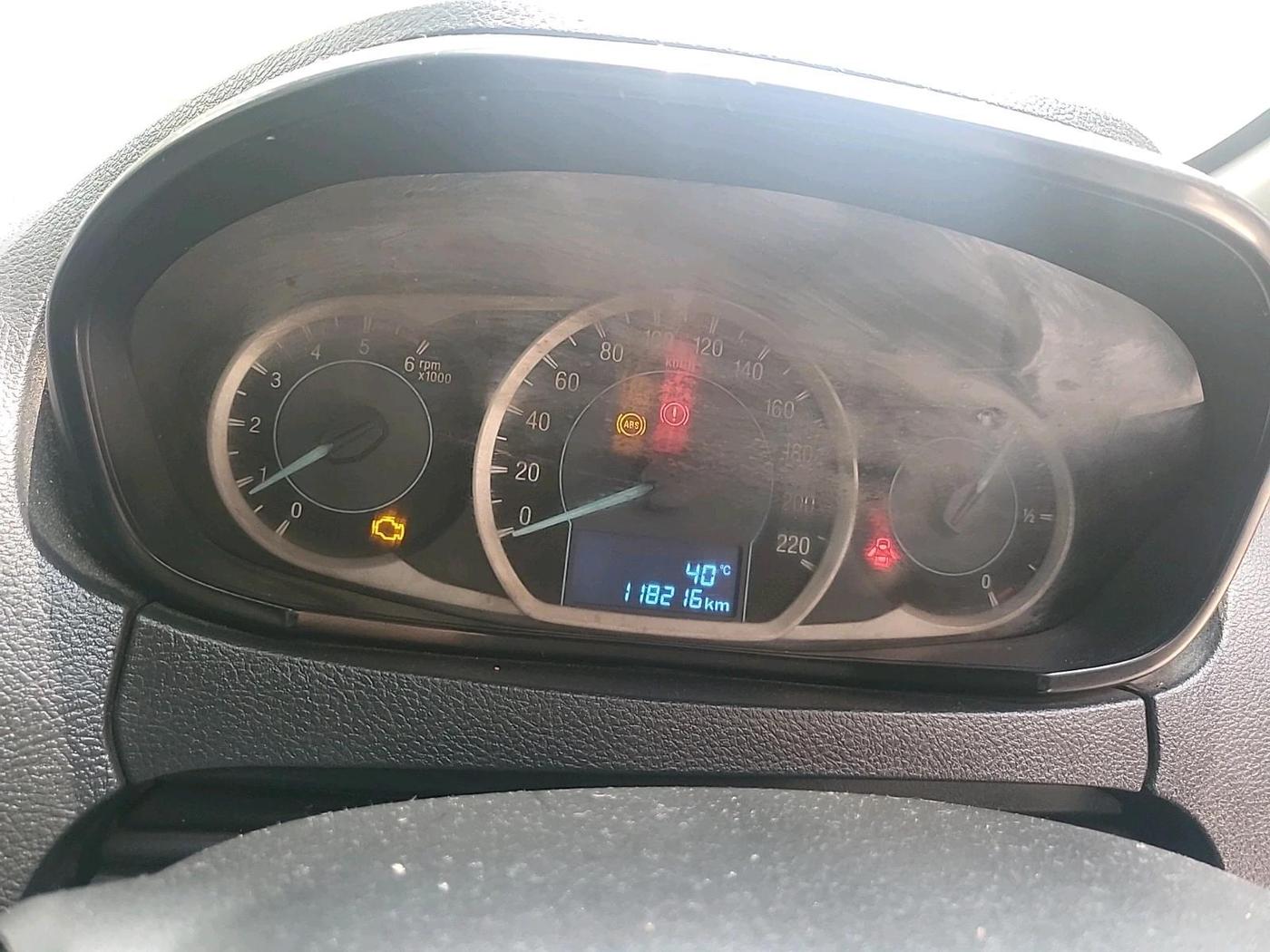 2018 Ford New Figo TITANIUM1.5 DIESEL, Diesel, Manual, 1,21,195 km, interior