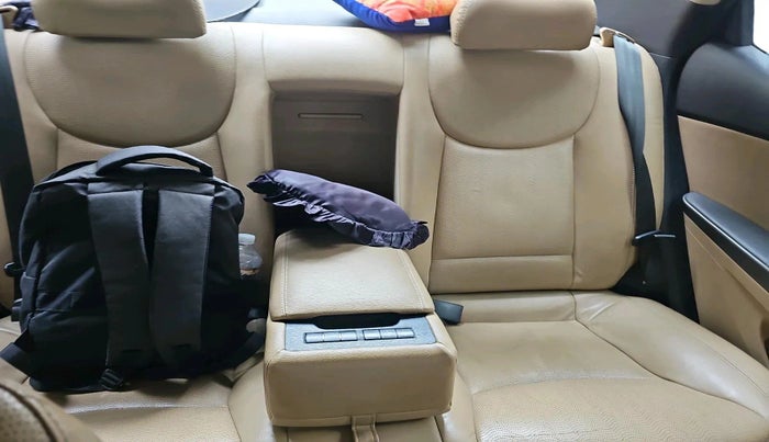 2013 Hyundai New Elantra 1.8 S VTVT, Petrol, Manual, 75,179 km, interior