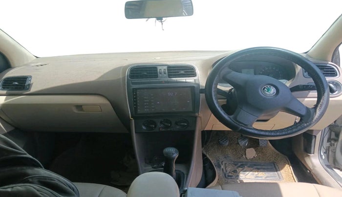 2013 Skoda Rapid ULTIMA AMBITION 1.6 MPI AT PLUS, Petrol, Automatic, 70,758 km, interior