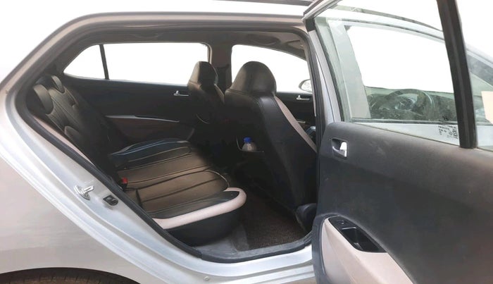 2018 Hyundai Grand i10 SPORTZ 1.2 KAPPA VTVT, Petrol, Manual, 57,349 km, interior
