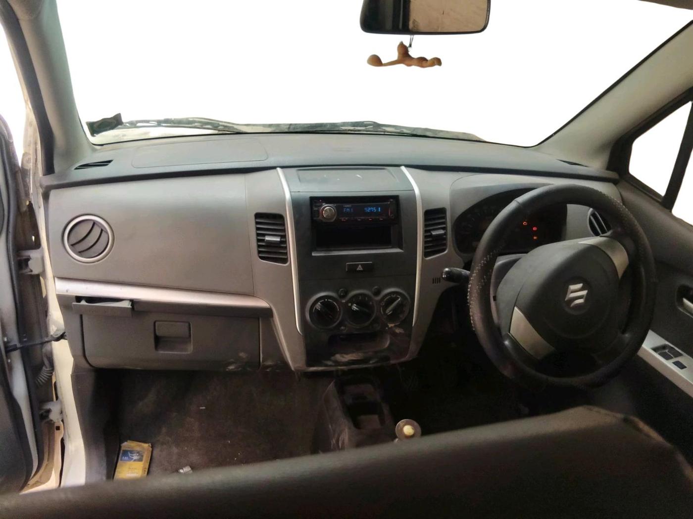 2011 Maruti Wagon R 1.0 LXI CNG, CNG, Manual, 78,868 km, interior