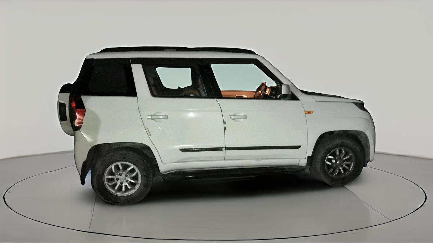 2017 Mahindra TUV300 T8, Diesel, Manual, 81,950 km, exterior