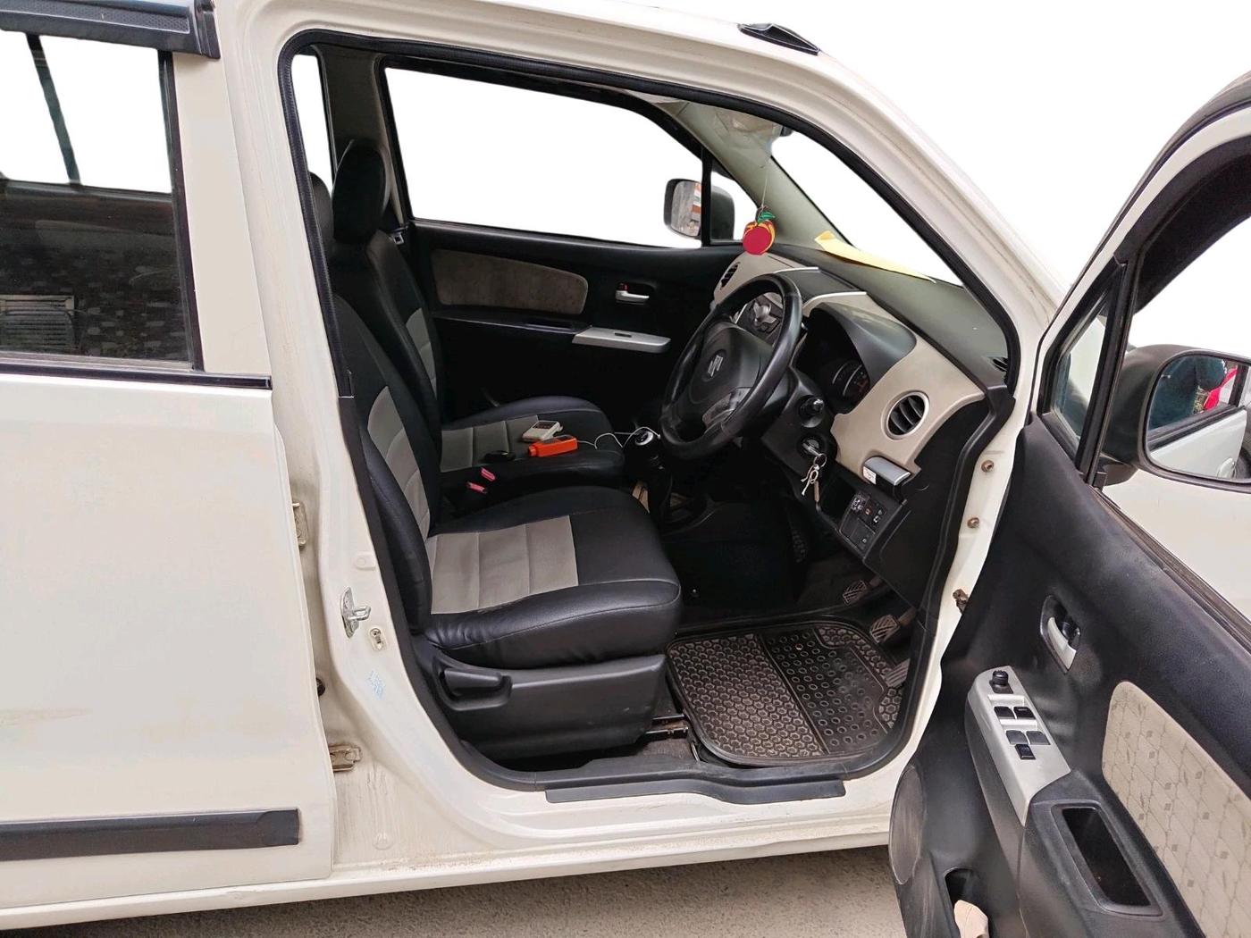 2014 Maruti Wagon R 1.0 VXI, Petrol, Manual, 62,949 km, interior