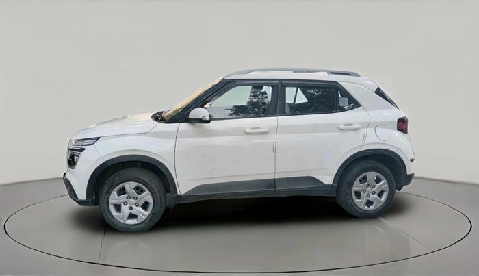 2022 Hyundai VENUE S+ 1.2, Petrol, Manual, 32,000 km, exterior