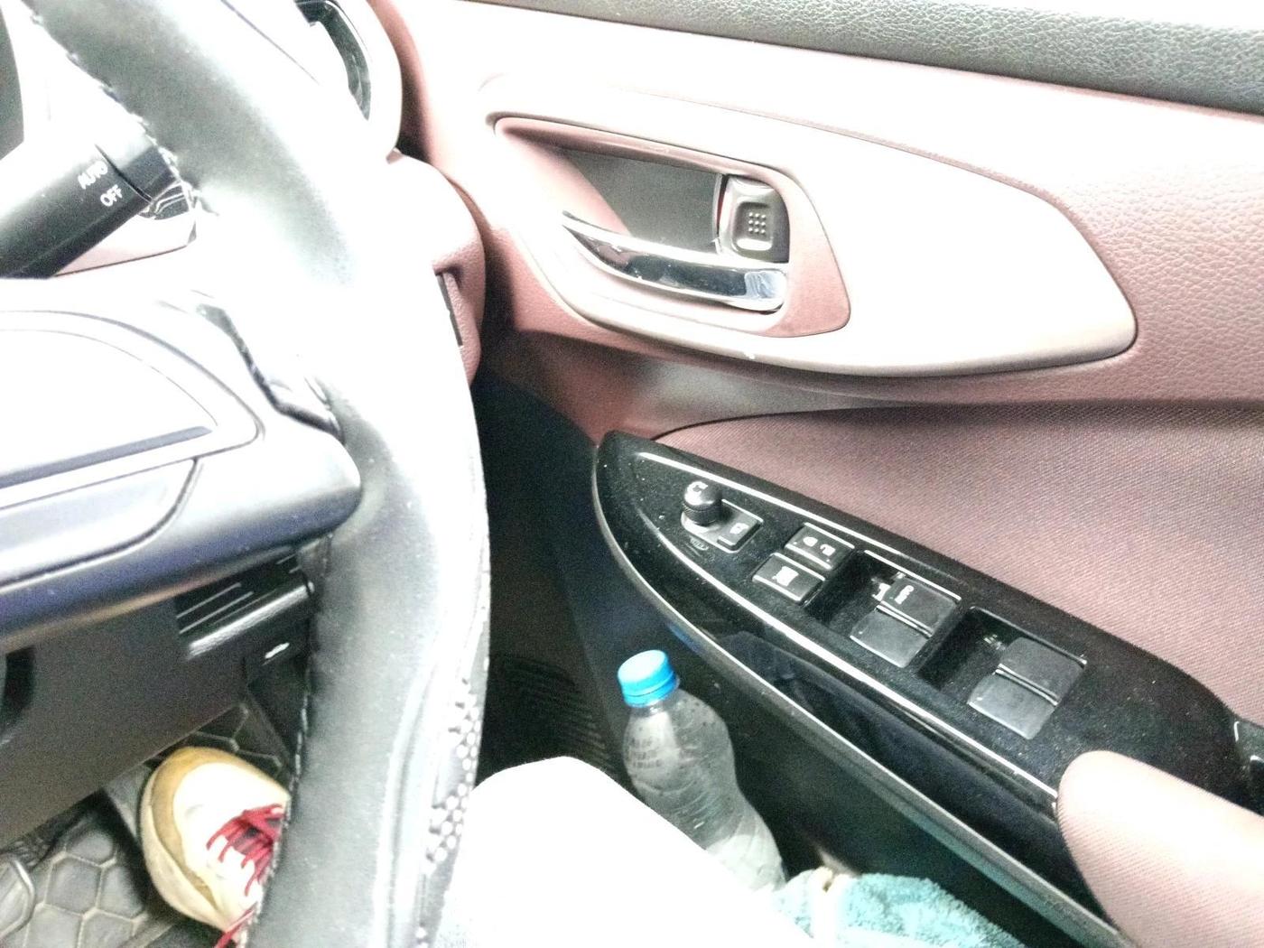 2025 Maruti FRONX DELTA PLUS 1.2L AGS, Petrol, Automatic, 8,067 km, interior
