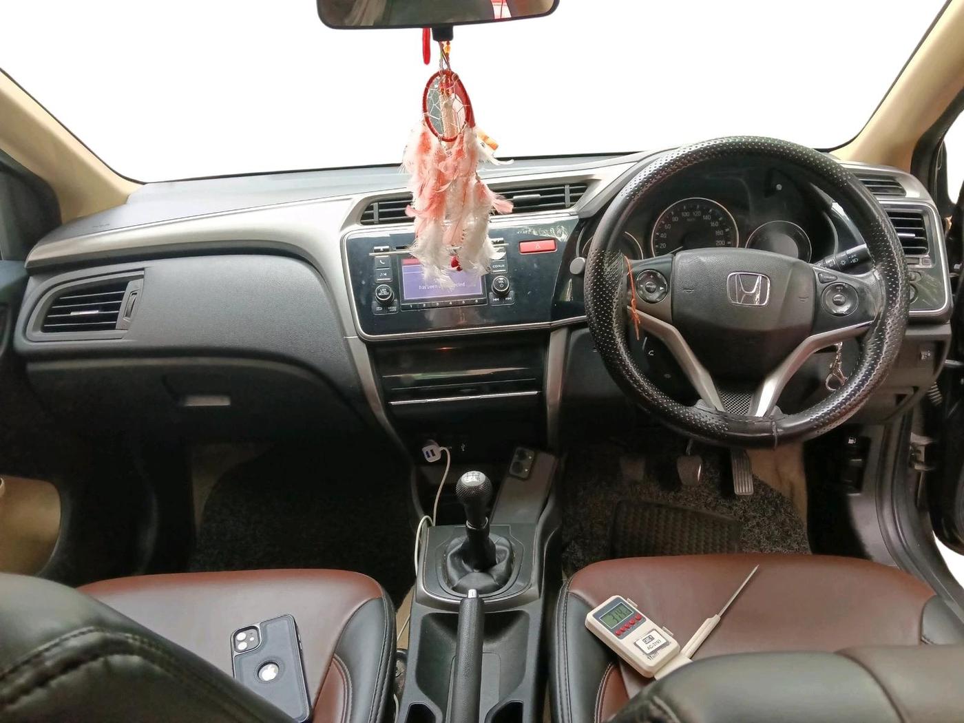 2015 Honda City 1.5L I-VTEC V MT, Petrol, Manual, 1,23,983 km, interior