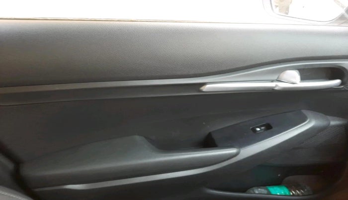 2021 KIA SELTOS HTK PLUS 1.5, Petrol, Manual, 30,428 km, interior