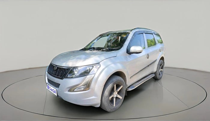 2017 Mahindra XUV500 W4 1.99, Diesel, Manual, 64,994 km, exterior
