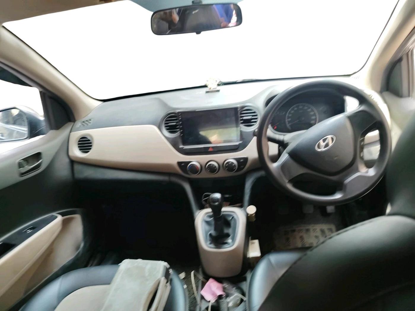2015 Hyundai Grand i10 MAGNA 1.2 KAPPA VTVT, Petrol, Manual, 81,947 km, interior