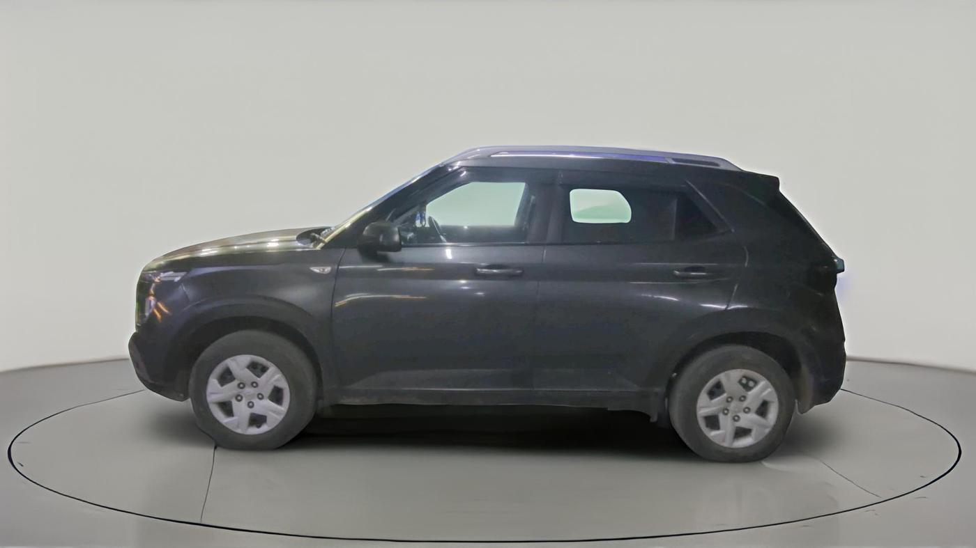 2022 Hyundai VENUE S 1.2, Petrol, Manual, 55,110 km, exterior