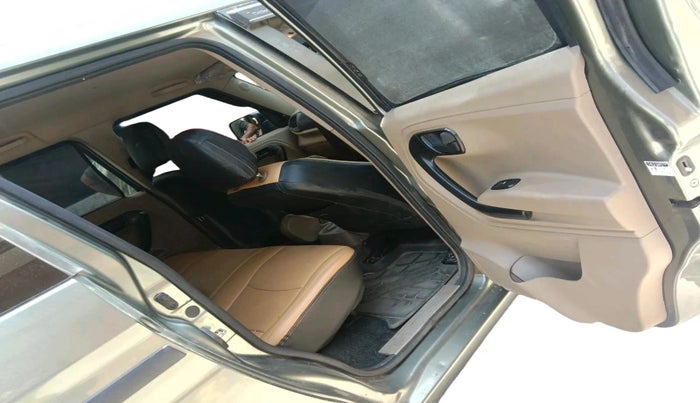 2024 Mahindra BOLERO NEO N 4, Diesel, Manual, 24,294 km, interior