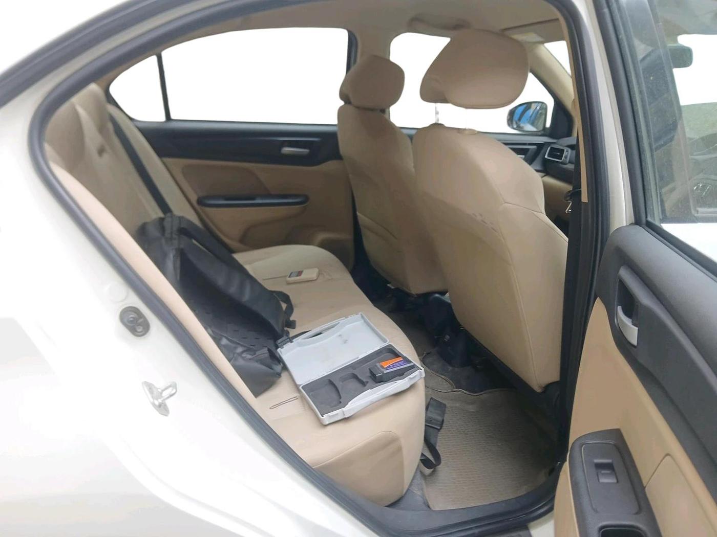 2018 Honda Amaze 1.2L I-VTEC S, Petrol, Manual, 38,084 km, interior